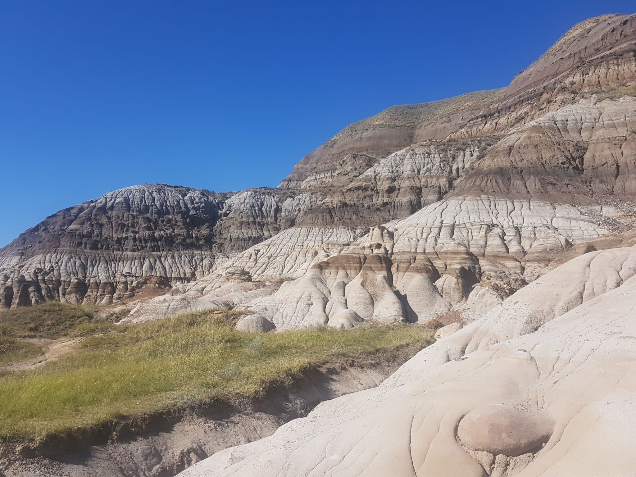 Photo of the Badlands in Alberta Photo by / par Jared Wolfe