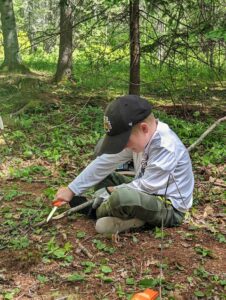 Photo from Sierra Club Canada's Wild Child outdoor education programs. Wild Child kids outdoor education programs in Edmonton, NS, & PEI.